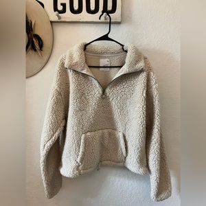 Cozy softest Sherpa, size large